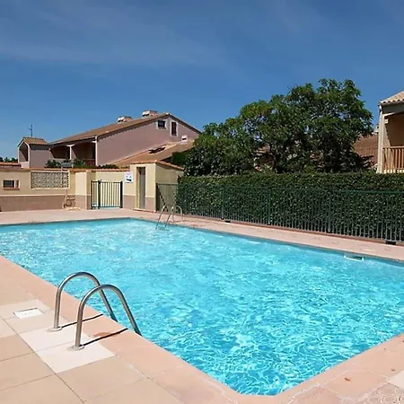 Apartament A 300 M De La *