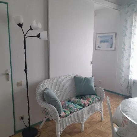 Apartament A 300 M De La